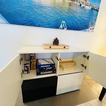 アパート Luxury Seafront Penthouse